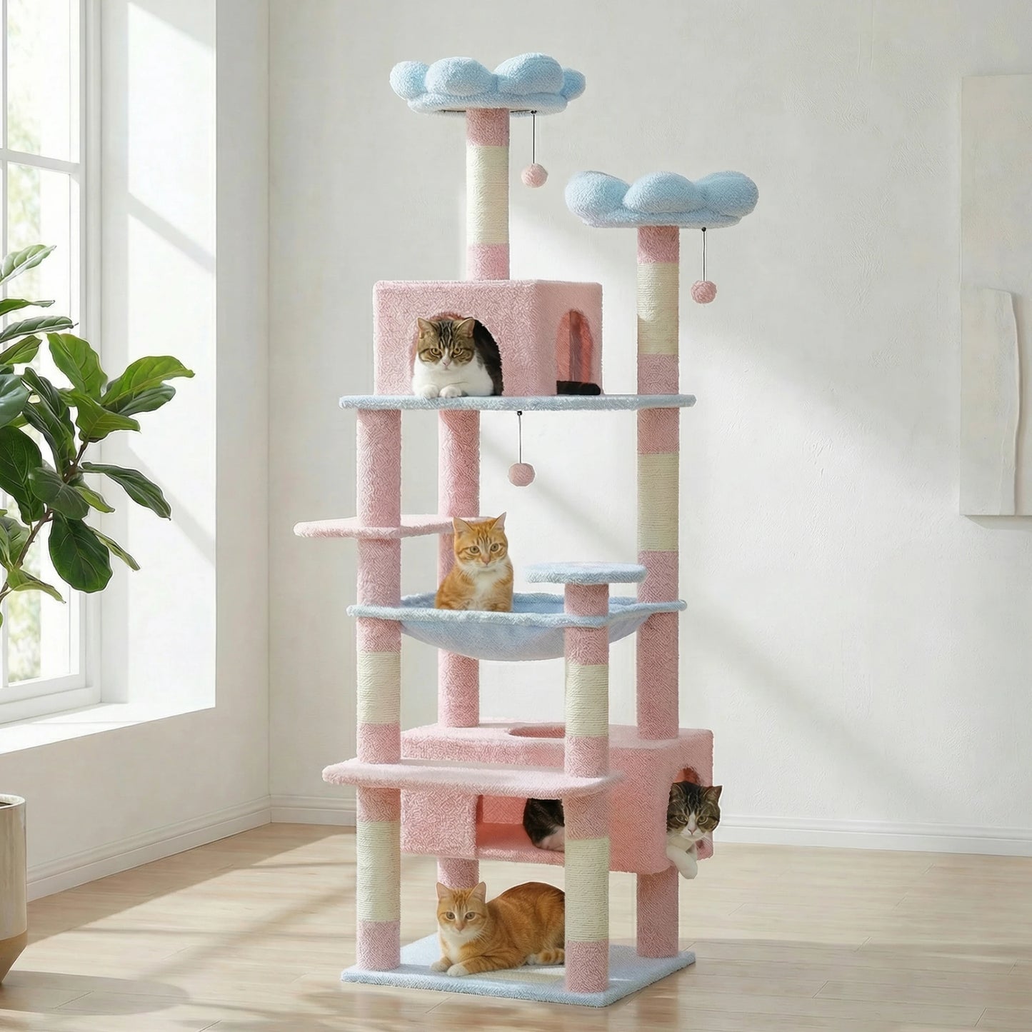 Grand arbre à chat fleur rose et bleu avec plusieurs niveaux et quatre chats répartis dessus