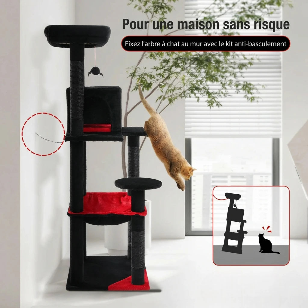 Détail du système anti-basculement et de la fixation murale de l'arbre à chat noir et rouge pour la sécurité