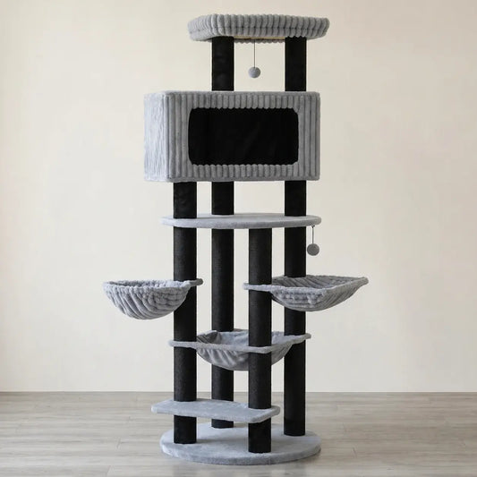 Arbre à chat noir gris de 213 cm avec sept étages, niche fermée, trois hamacs suspendus, plateformes et jouets pendants.