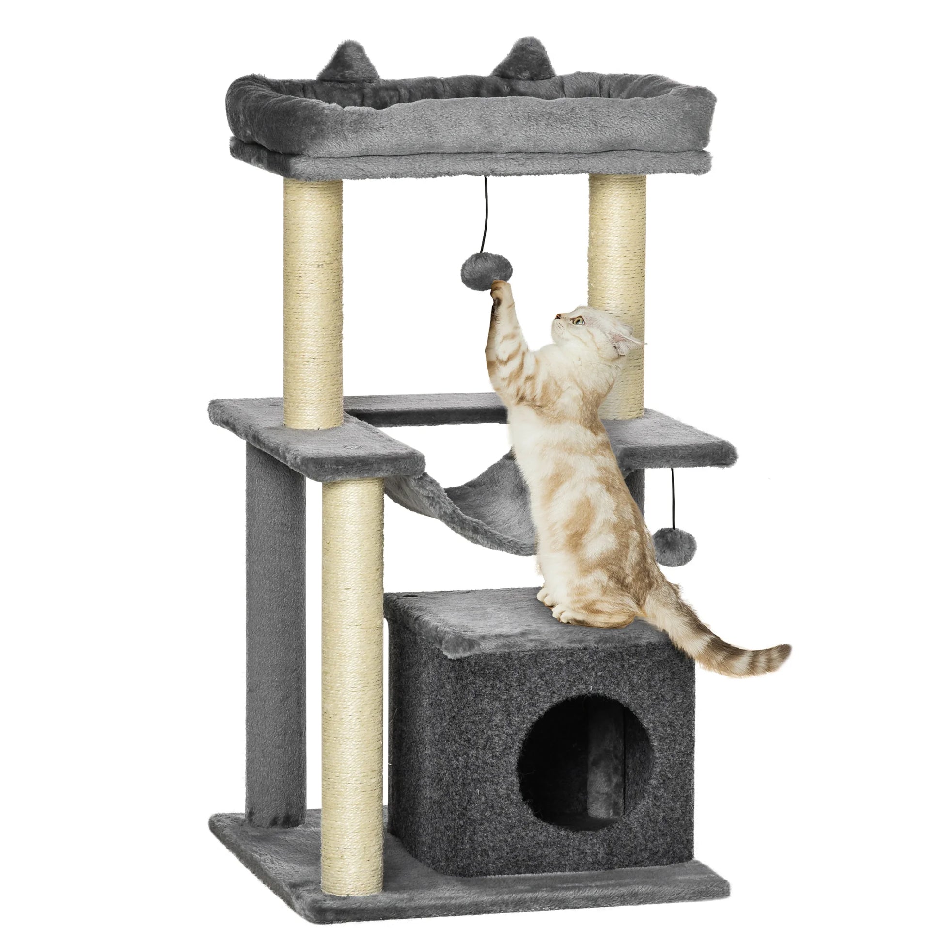 Vue produit du petit arbre à chat gris sur fond blanc avec chat qui grimpe vers le hamac